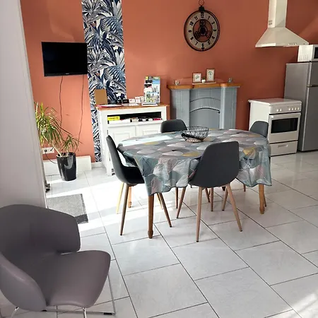 Holiday home Le Petit Morin Servon (Manche)
